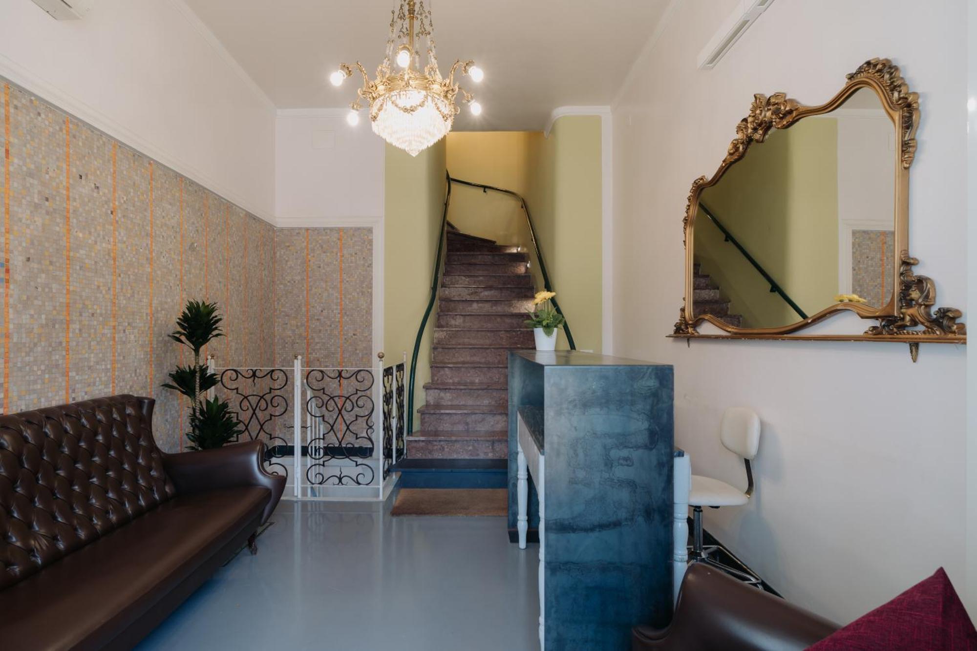 Le Stanze Del Piccadilly Hostel Genoa Bagian luar foto